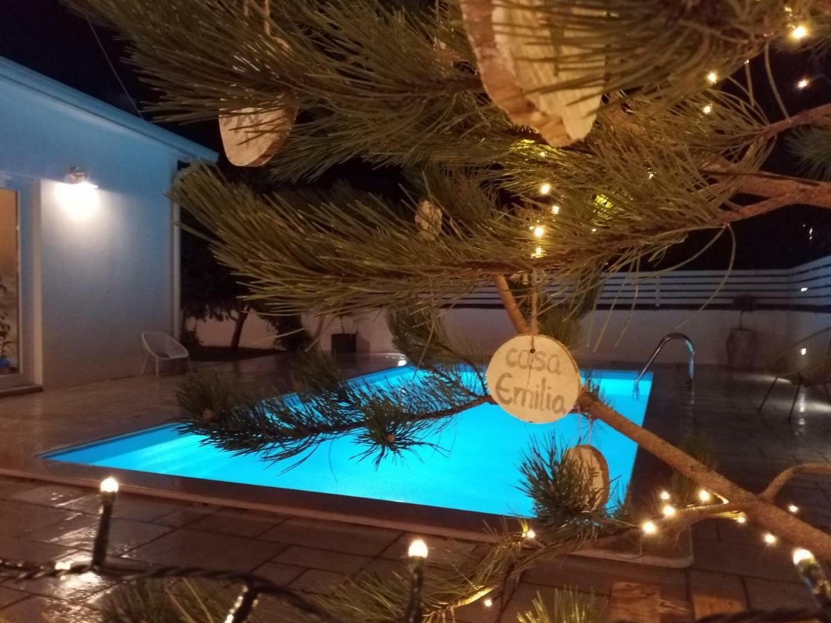 Casa Emilia Βίλα Ουμάγκ Εξωτερικό φωτογραφία